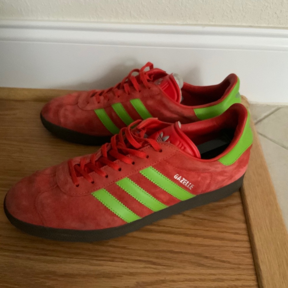 ❤️ADIDAS GAZELLE VERY RARE COLOR 🔥RED AND LIME 🔥